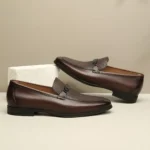 Chaussures classiques homme en cuir marron avec boucle