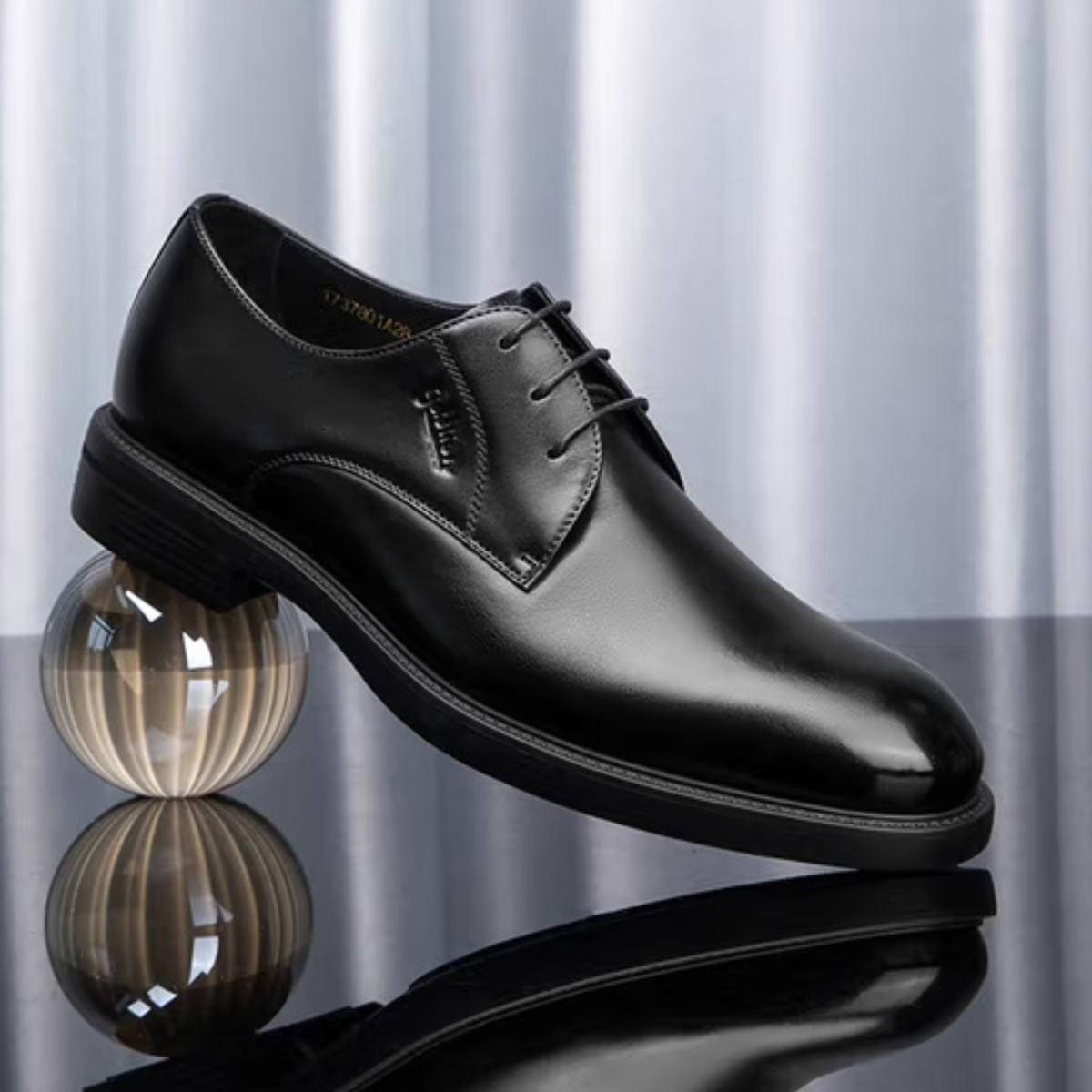 chaussures-derby-homme-cuir-noir-vue-laterale Derby homme cuir noir vue latérale élégante Dolcino