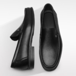 chaussures homme en cuir noir élégant