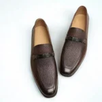 Mocassins classiques homme cuir marron avec boucle moderne