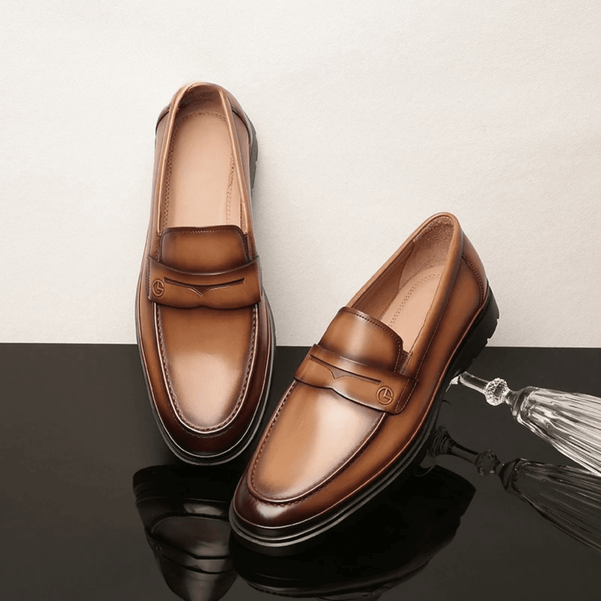 Chaussure homme en cuir camel véritable Dolcino avec finition soignée