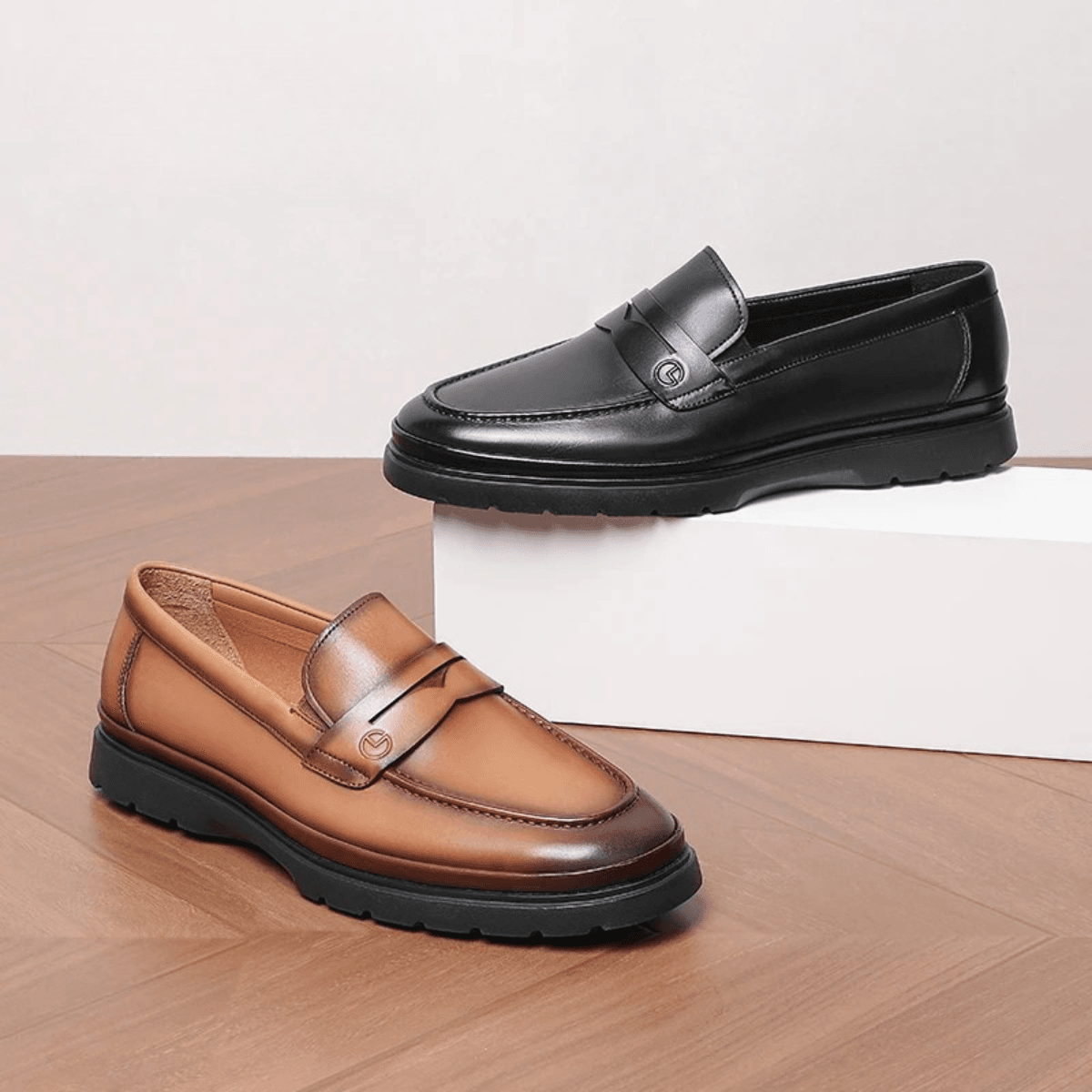 Mocassin homme cuir véritable noir et camel Dolcino élégant et polyvalent