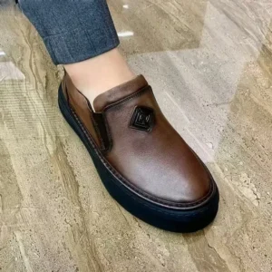 Mocassins cuir homme marron Dolcino style moderne et finition premium