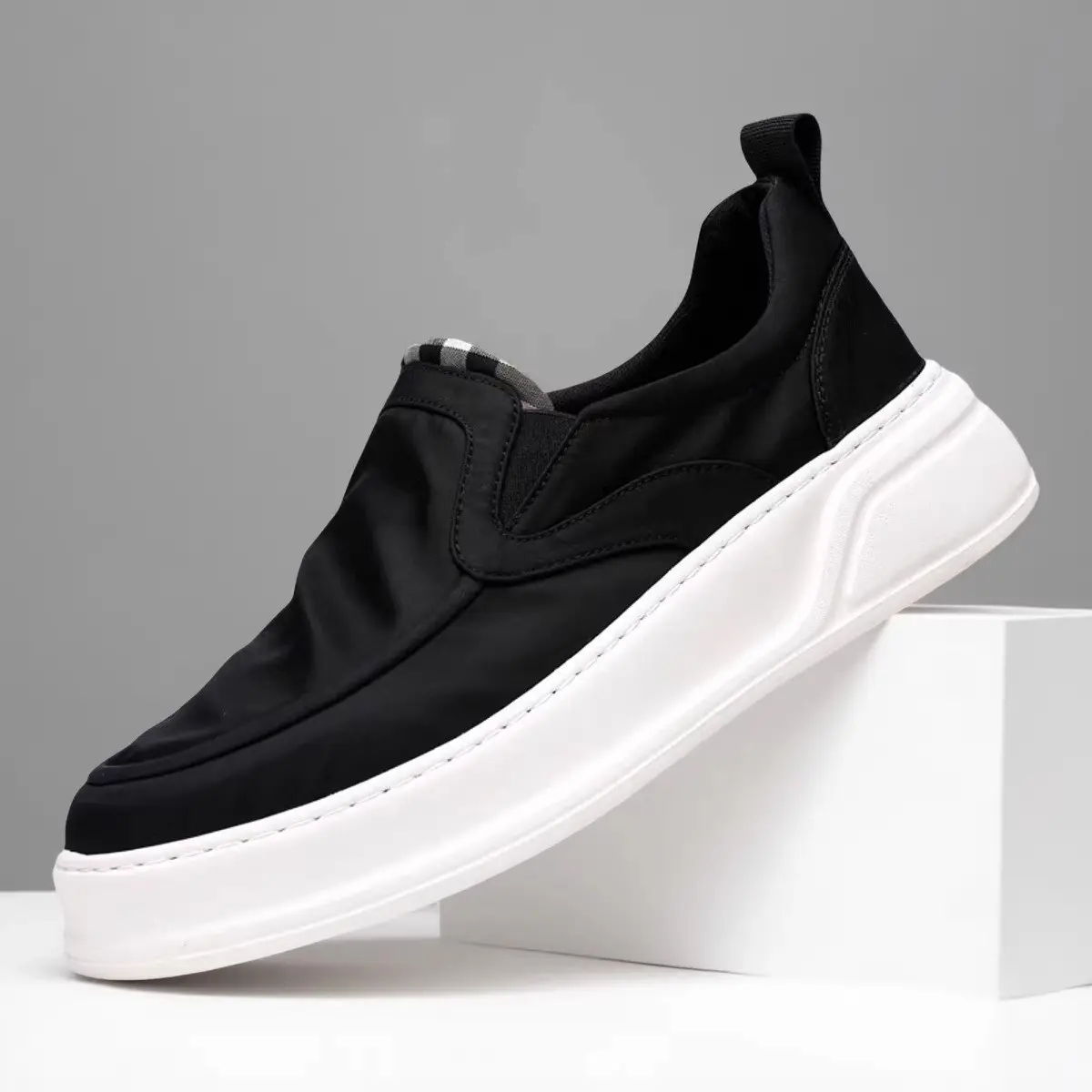 Chaussure homme noire style casual confortable pour quotidien