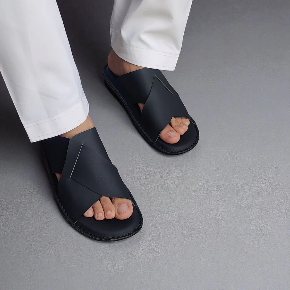 sandales homme cuir noir portées style été