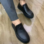 Mocassins cuir homme noir Dolcino au design élégant et confortable